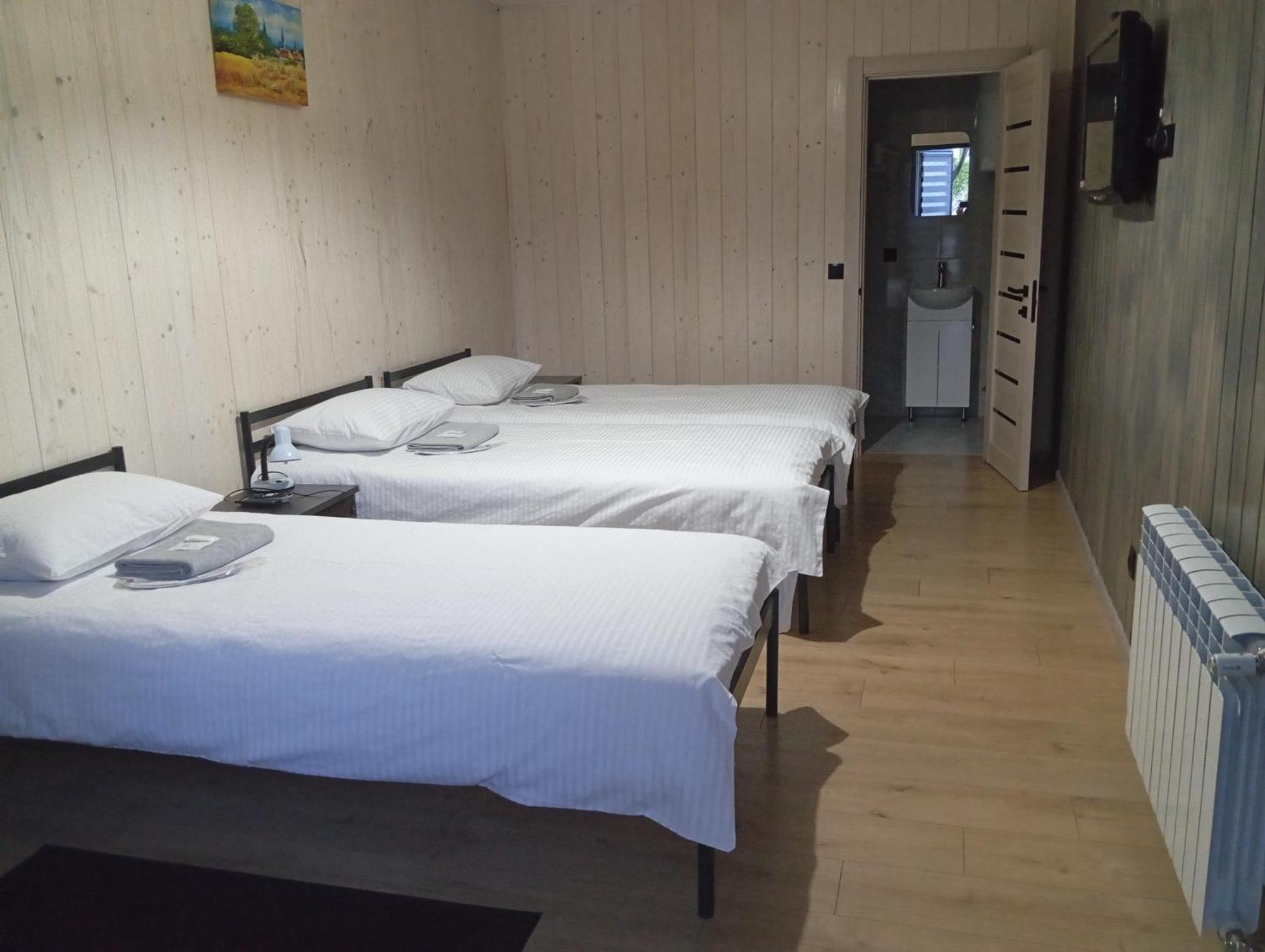 汽车旅馆 